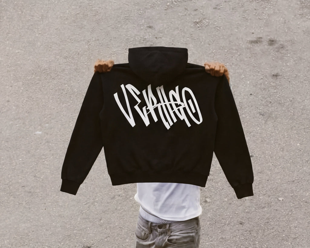 SIGNATURE HOODIE